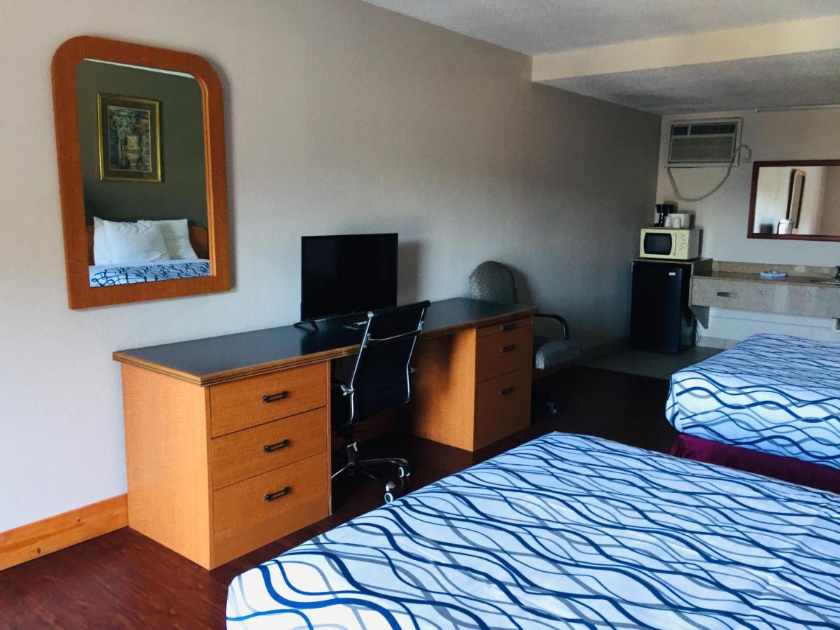 Bear Mount Inn & Suites Pigeon Forge Exteriör bild