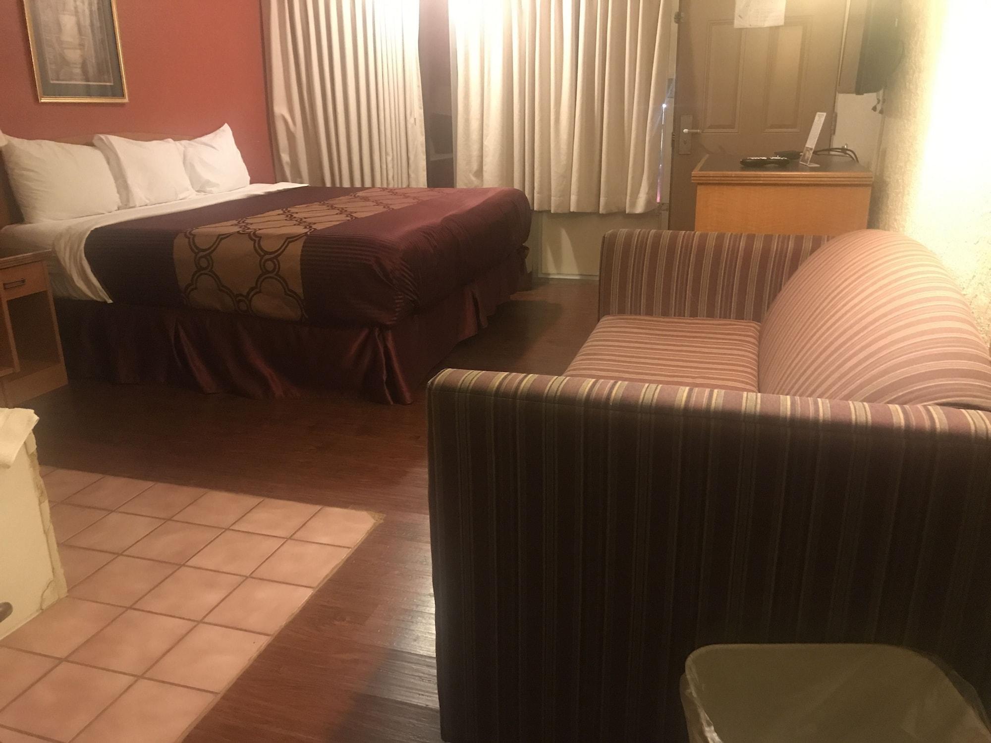 Bear Mount Inn & Suites Pigeon Forge Exteriör bild