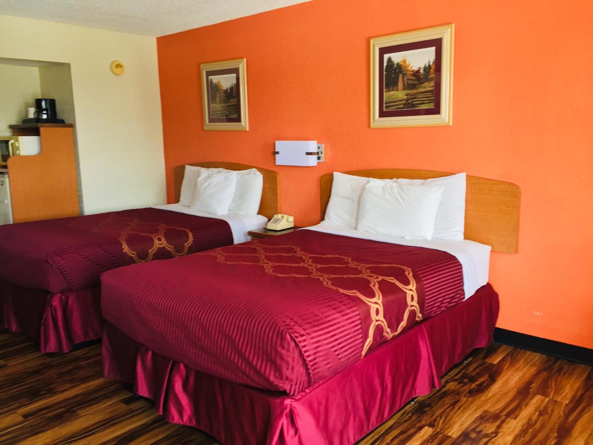 Bear Mount Inn & Suites Pigeon Forge Rum bild