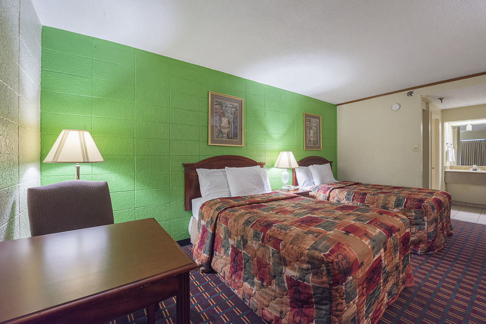 Bear Mount Inn & Suites Pigeon Forge Exteriör bild