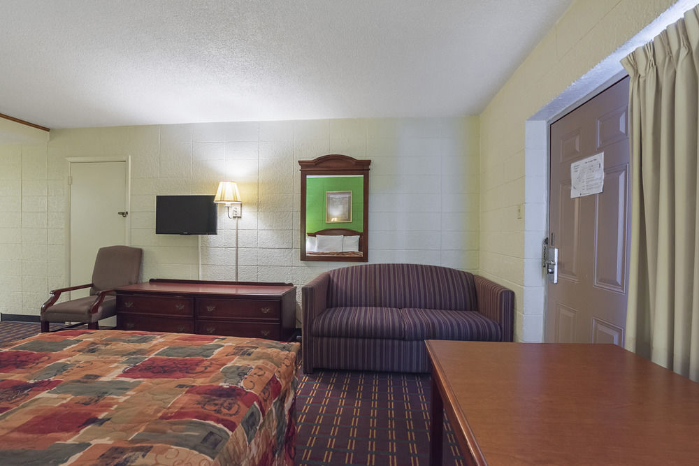 Bear Mount Inn & Suites Pigeon Forge Exteriör bild