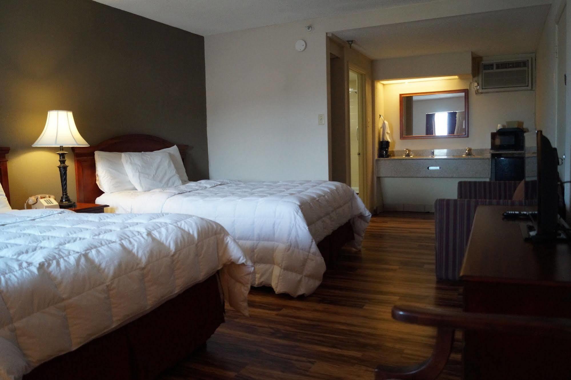 Bear Mount Inn & Suites Pigeon Forge Exteriör bild